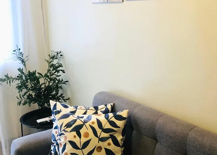 Mall Of Shore 3 Residences Spacious 1br Apartment Manila
