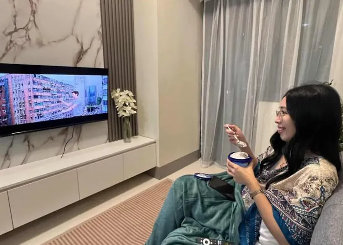 Mall Of Shore 3 Residences Spacious 1br Apartment